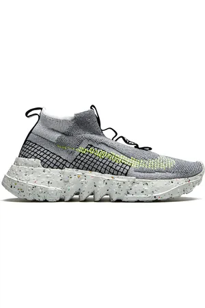 Nike Tenis Space Hippie 02