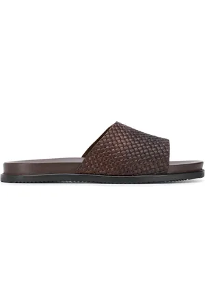 Scarosso Slippers con diseño entretejido