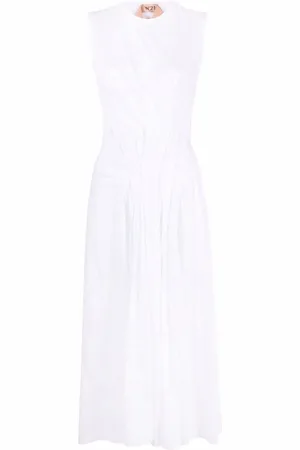 Nº21 Vestido sin mangas con cintura fruncida