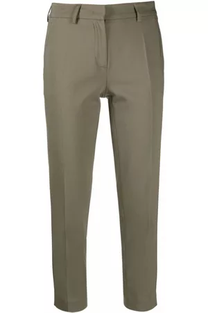 BLANCA Pantalones capri con tiro medio