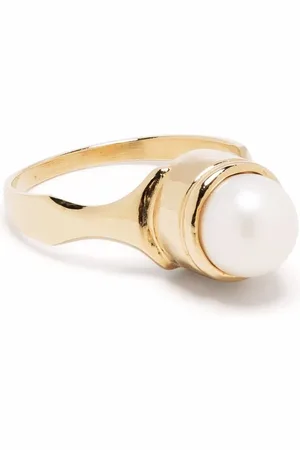 Beatriz Palacios Anillo de sello en plata bañada en oro con perlas de agua dulce