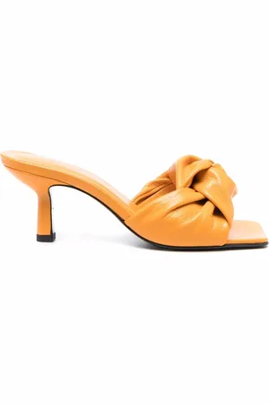 By Far Mules con detalle de nudo