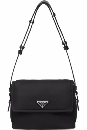 Prada Bolsa de hombro capitonada Re-Nylon pequeña