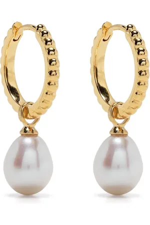 Dower and Hall Arracadas Timeless Oval Pearl