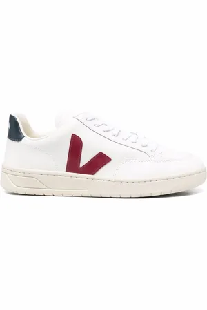 Veja Tenis con agujetas y paneles