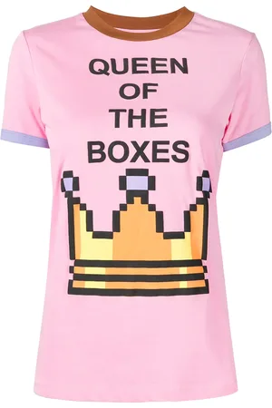 Natasha Zinko Playera Queen Of The Boxes