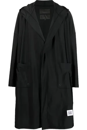 Fumito Ganryu Impermeable con parche del logo