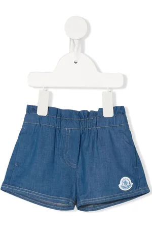 Moncler Shorts de mezclilla con parche del logo