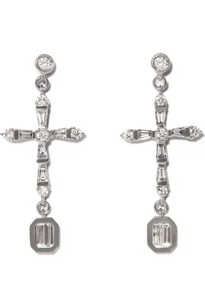 Shay Aretes con dije de cruz en oro de 18kt con diamantes