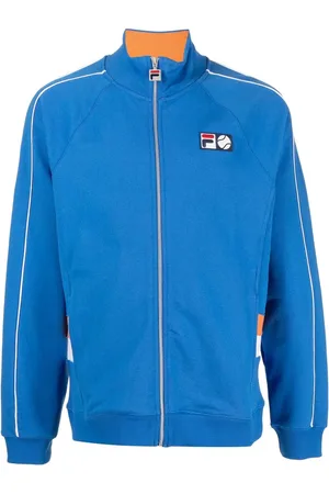 Fila Cierre con parche del logo