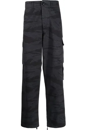 Maharishi Pantalones cargo con estampado militar