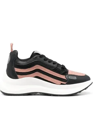 Nº21 Tenis bajos Gymnic