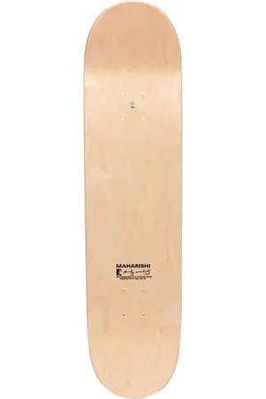 Maharishi Patineta con logo estampado