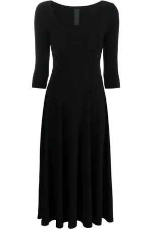 Norma Kamali Vestido midi skater con cuello en U