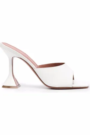 Amina Muaddi Sandalias estilo slip-on