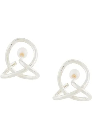 E.M. Aretes con forma de órbita