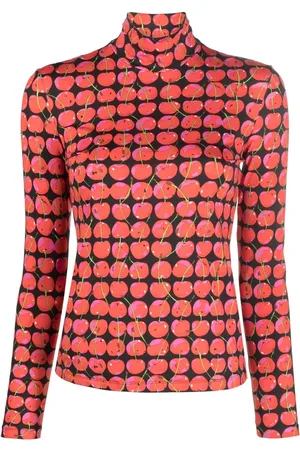 La DoubleJ Top con cerezas estampadas