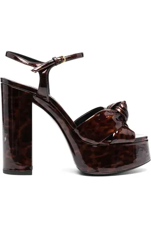 Saint Laurent Sandalias de charol con plataforma