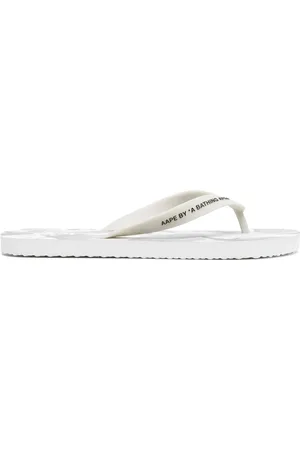 A Bathing Ape Flip flops con estampado militar
