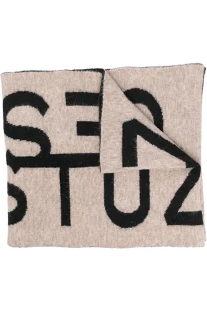 Gestuz Bufanda con logo en intarsia