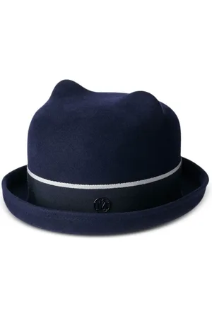 Le Mont St Michel Gorro Winnie