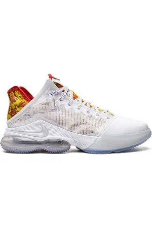 Nike Tenis LeBron 19 Low