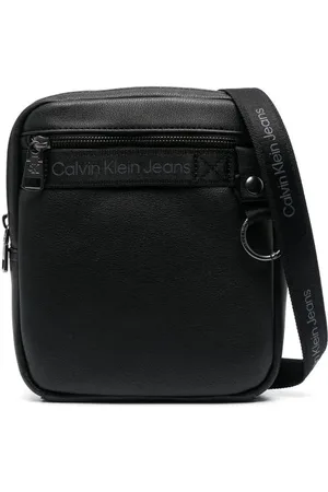 Calvin Klein Mochila tipo mensajero con logo estampado
