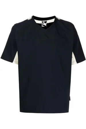 GR10K Playera manga corta con cuello en V