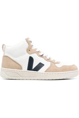 Veja Tenis altos con paneles