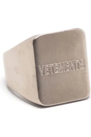 Vetements Anillo de sello cuadrado con logo