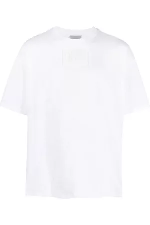 VTMNTS Playera con logo de parche