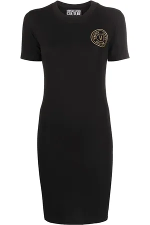 VERSACE Vestido corto estilo playera con logo estampado