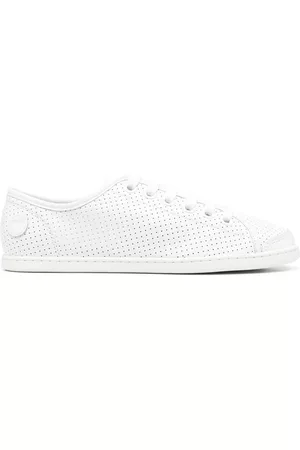 Camper Tenis con perforaciones