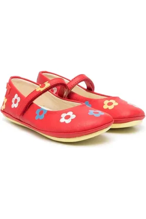 Camper Flats con bordado floral