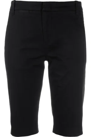 Vince Bermudas chino por la rodilla
