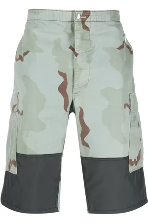 OAMC Shorts cargo con estampado militar