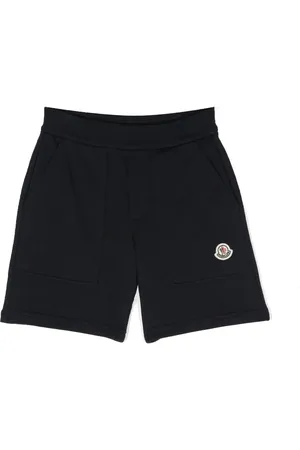 Moncler Bermudas con parche del logo