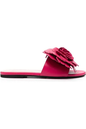 Nº21 Sandalias con apliques de flor