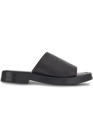 Salvatore Ferragamo Flip flops con tiras cruzadas