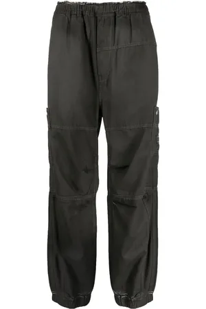 Izzue Pants con logo bordado