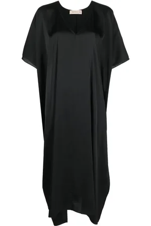 BLANCA Vestido con acabado satinado y cuello en V