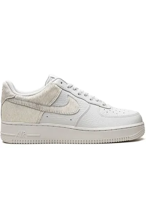 Nike "tenis Air Force 1 ""White Pony Hair Heel"""