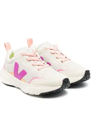 Veja Tenis con parche del logo