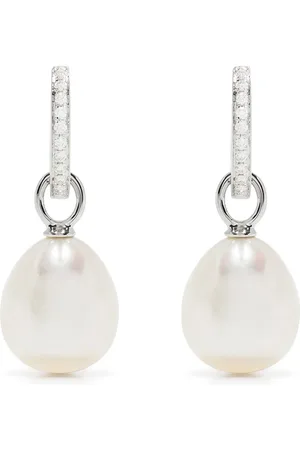 Kiki Mcdonough Aretes Classics en oro de 18kt con perlas y diamantes
