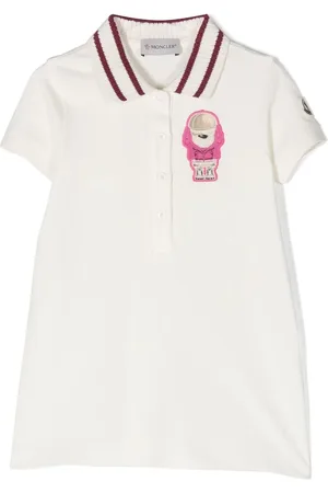 Moncler Vestido manga corta con parche del logo
