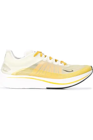 Nike Tenis con logo
