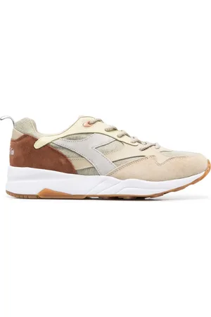 Diadora Tenis bajos con puntera de almendra
