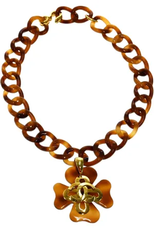 CHANEL Collar con dije de trébol 1995