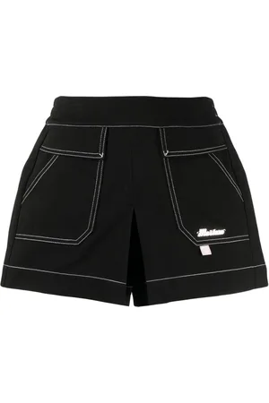 Musium Div. Shorts con placa del logo