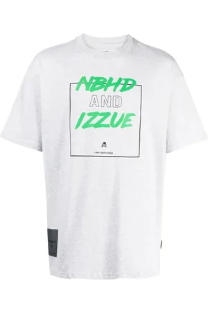 Izzue Playera manga corta con estampado gráfico